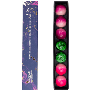 bonbons in de smaken kwark kers, pistache en framboos cheesecake