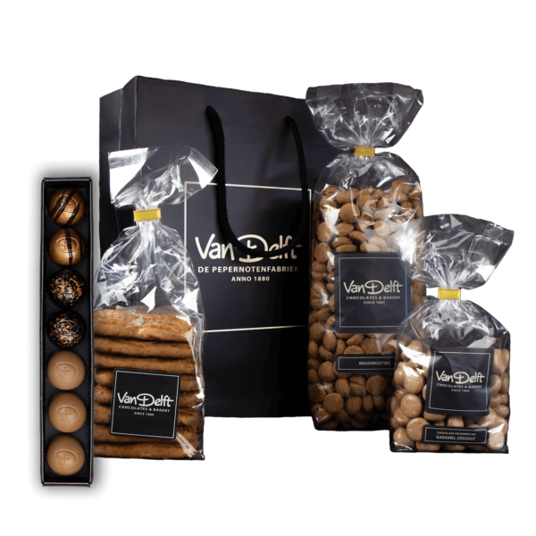 Cadeauset met bonbons, taai, kruidnoten (500gr) en karamel zeezout